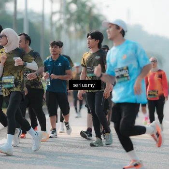 Runner Photo 6428999