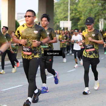 Runner Photo 6429024
