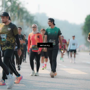 Runner Photo 6429035