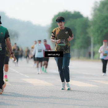 Runner Photo 6429051