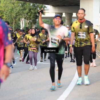 Runner Photo 6429071