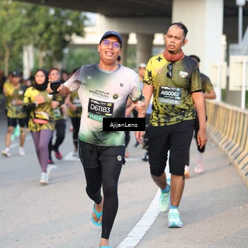 Runner Photo 6429104