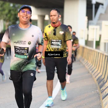 Runner Photo 6429133
