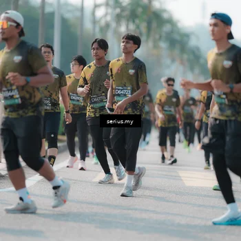 Runner Photo 6429344