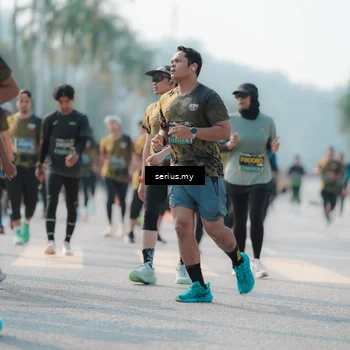Runner Photo 6429348