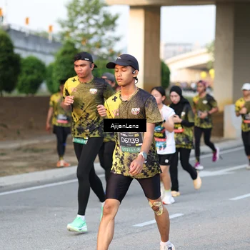 Runner Photo 6429377