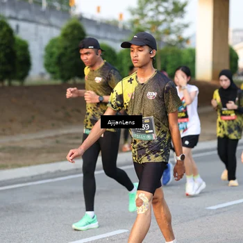 Runner Photo 6429410
