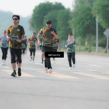 Runner Photo 6429413