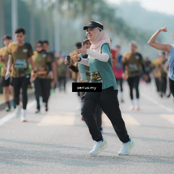 Runner Photo 6429442