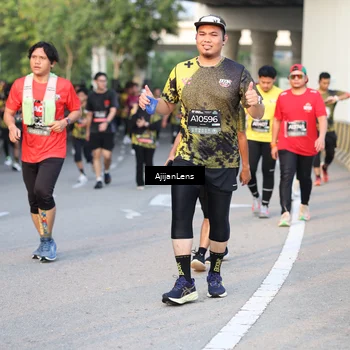 Runner Photo 6429538