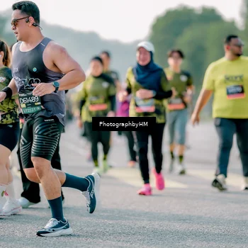 Runner Photo 6429541