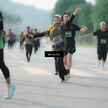 Runner Photo 6429590