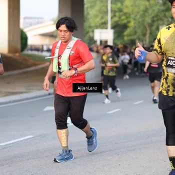 Runner Photo 6429636