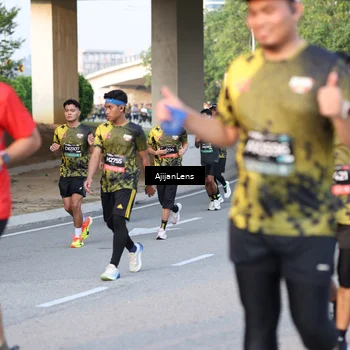 Runner Photo 6429655