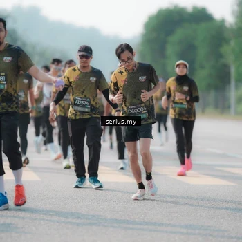 Runner Photo 6429672