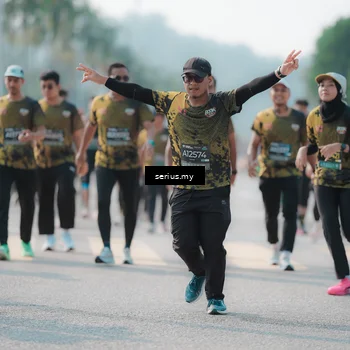 Runner Photo 6429692