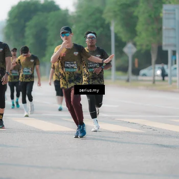Runner Photo 6429757
