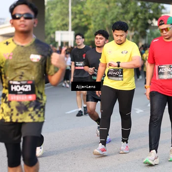 Runner Photo 6429773