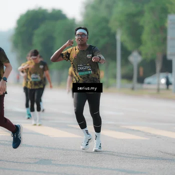 Runner Photo 6429778