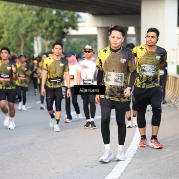 Runner Photo 6429800