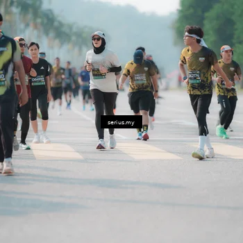 Runner Photo 6429811