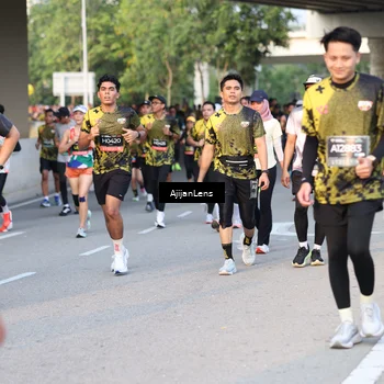 Runner Photo 6429840