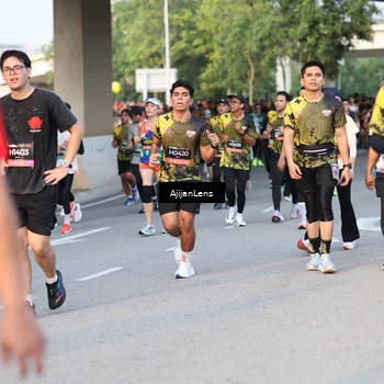 Runner Photo 6429865