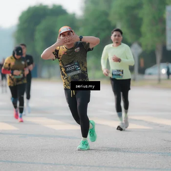 Runner Photo 6429875