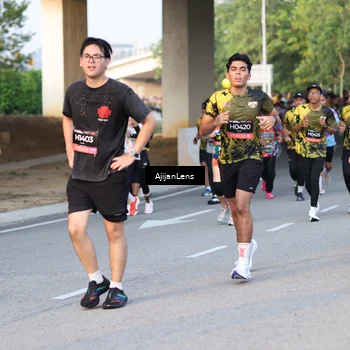 Runner Photo 6429894
