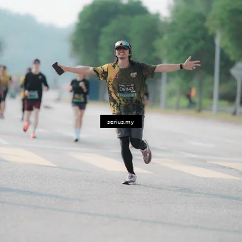 Runner Photo 6429944