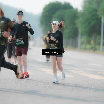 Runner Photo 6430003