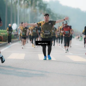 Runner Photo 6430037