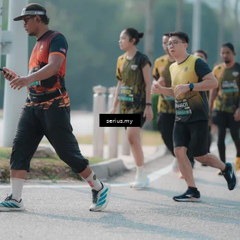 Runner Photo 6430045