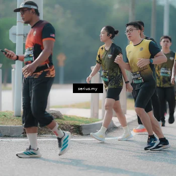 Runner Photo 6430054