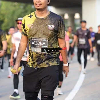 Runner Photo 6430055