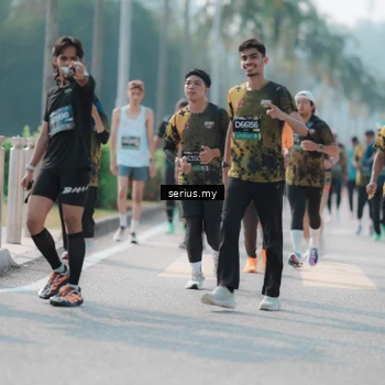 Runner Photo 6430071