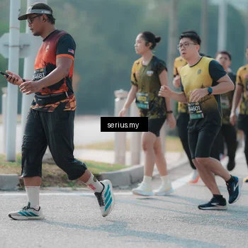 Runner Photo 6430076