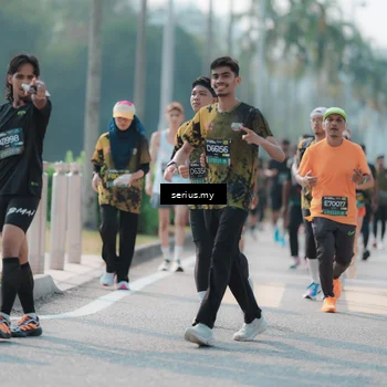 Runner Photo 6430082