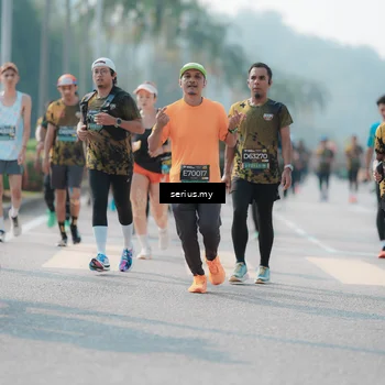 Runner Photo 6430091