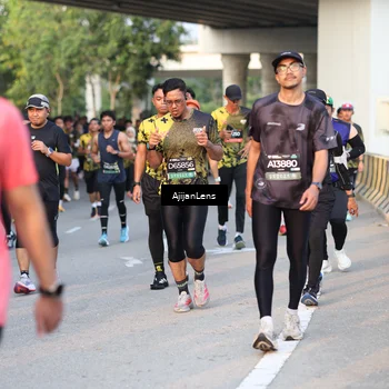 Runner Photo 6430092