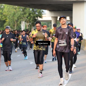 Runner Photo 6430114