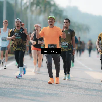 Runner Photo 6430119