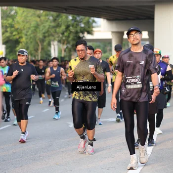 Runner Photo 6430122