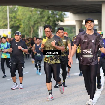Runner Photo 6430128