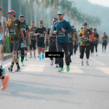 Runner Photo 6430131