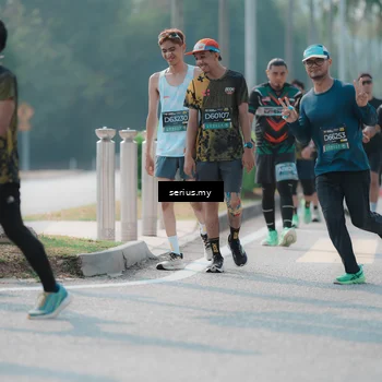 Runner Photo 6430142