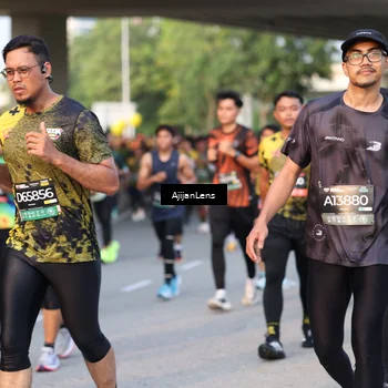 Runner Photo 6430181