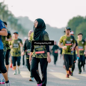 Runner Photo 6430200