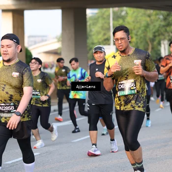 Runner Photo 6430207