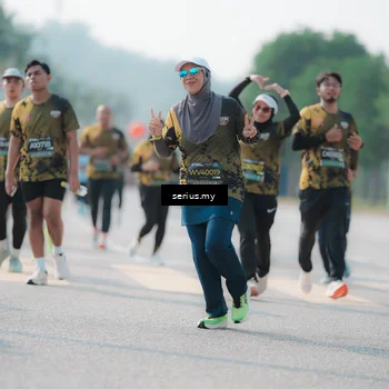 Runner Photo 6430218